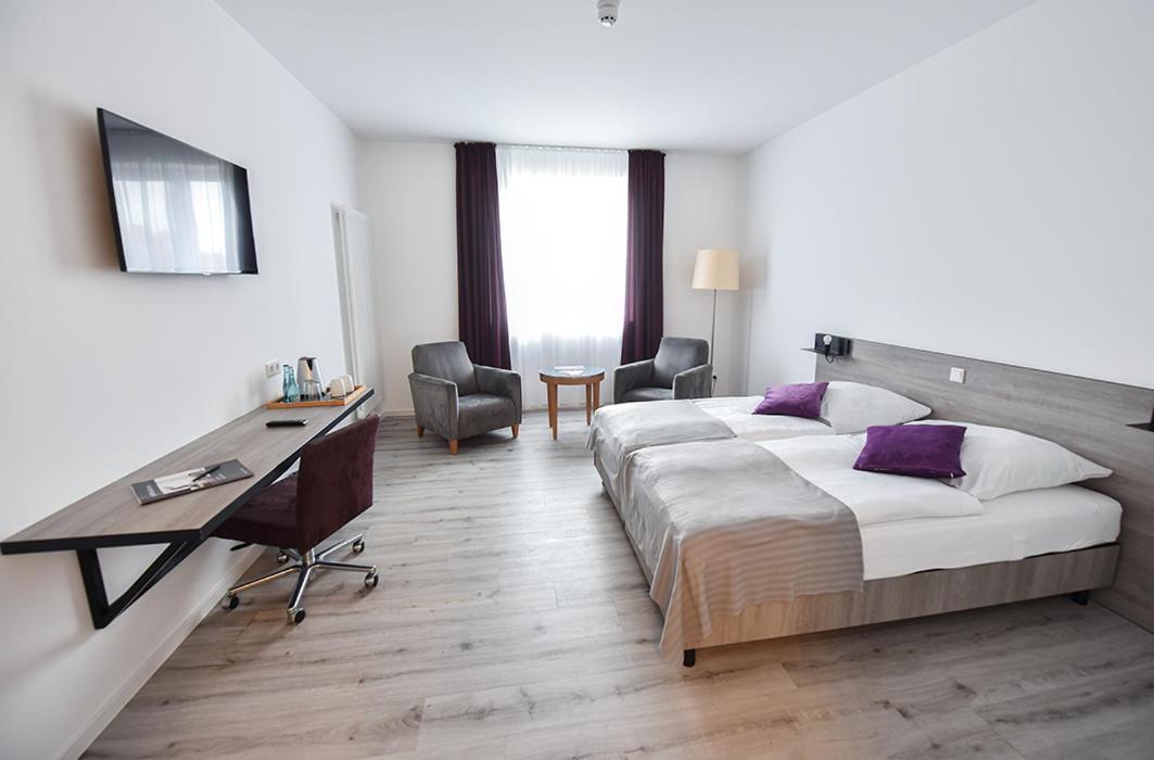 Prima Inn Hotel & Hof Neuruppin - Digitales & Rezeptionsloses Motel Zewnętrze zdjęcie