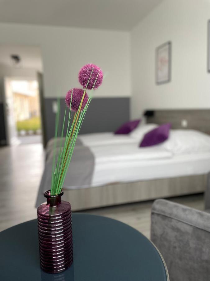 Prima Inn Hotel & Hof Neuruppin - Digitales & Rezeptionsloses Motel Zewnętrze zdjęcie