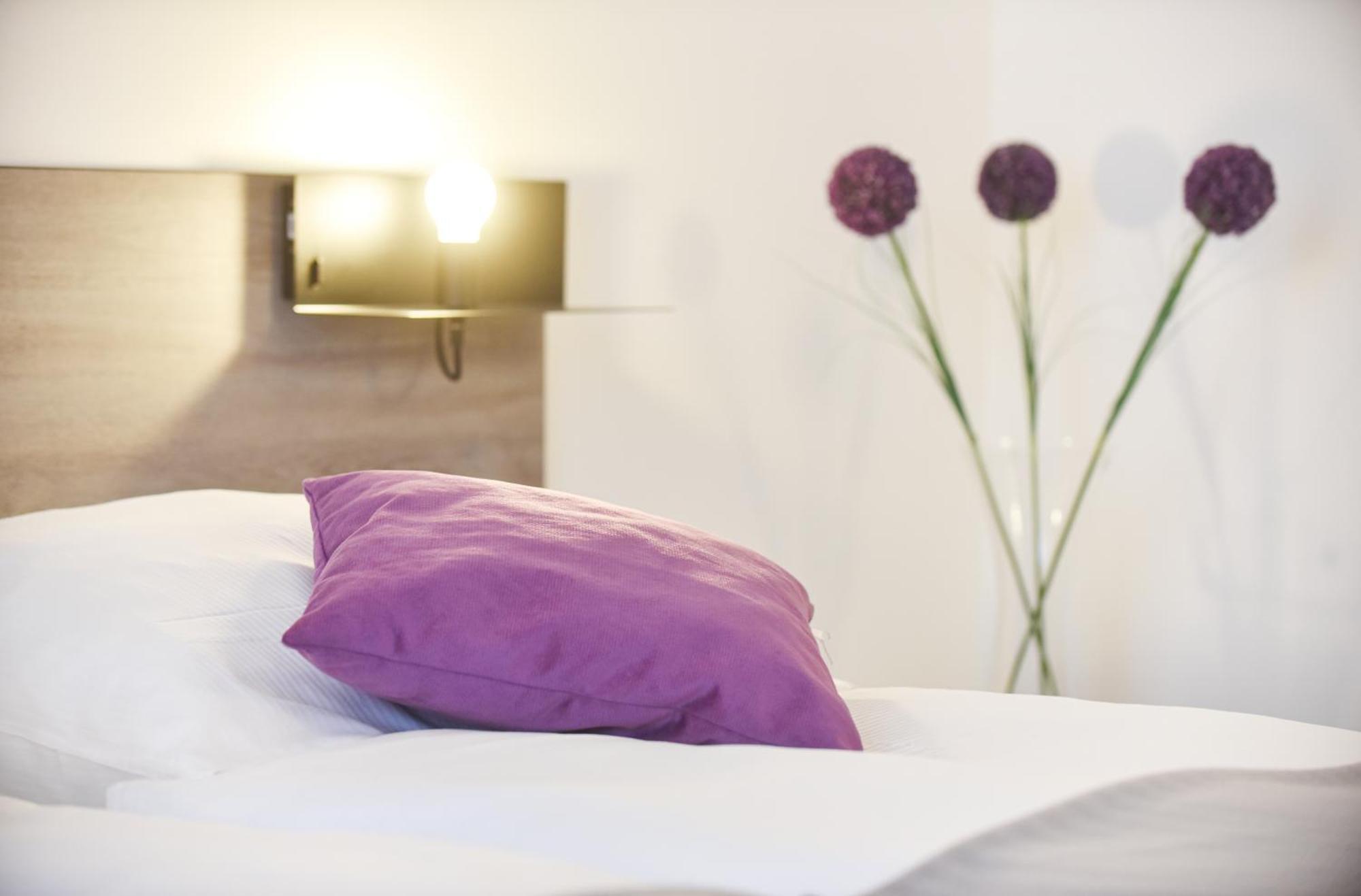 Prima Inn Hotel & Hof Neuruppin - Digitales & Rezeptionsloses Motel Zewnętrze zdjęcie